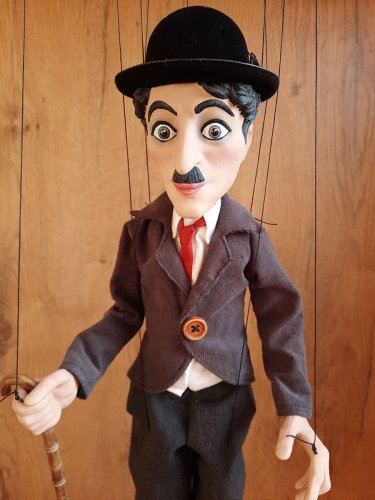 Charlie Chaplin 43cm