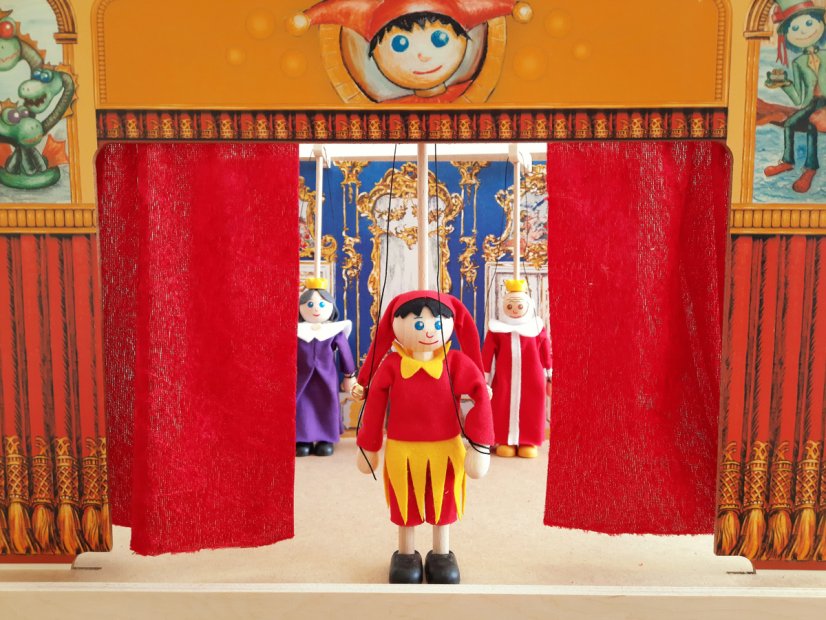 Puppet Theatre - 3 Royal Fairy Tales